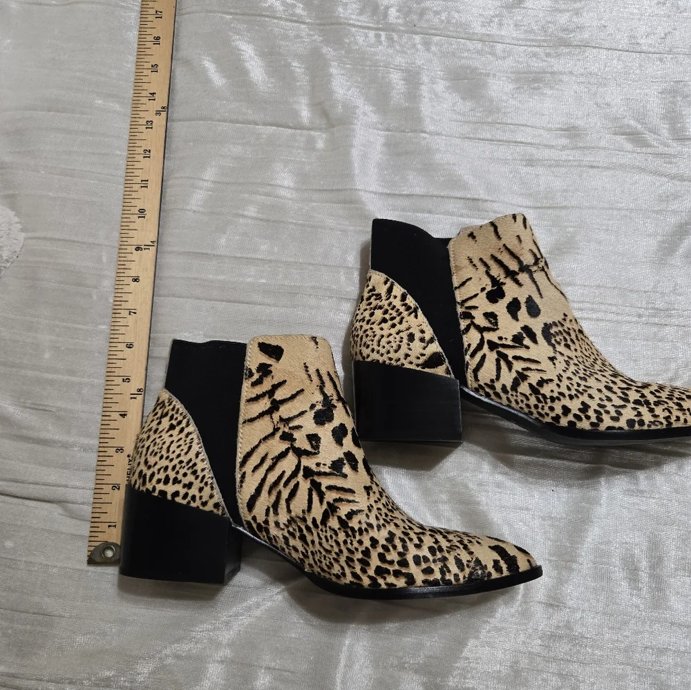 Leopard Print Ankle Boots By Chinese Laundry Size 8 EUC!! - Picture 4 of 8